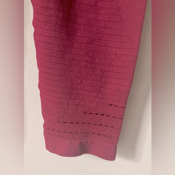 GYMSHARK Dry Moisture Management - Picture 7 of 8